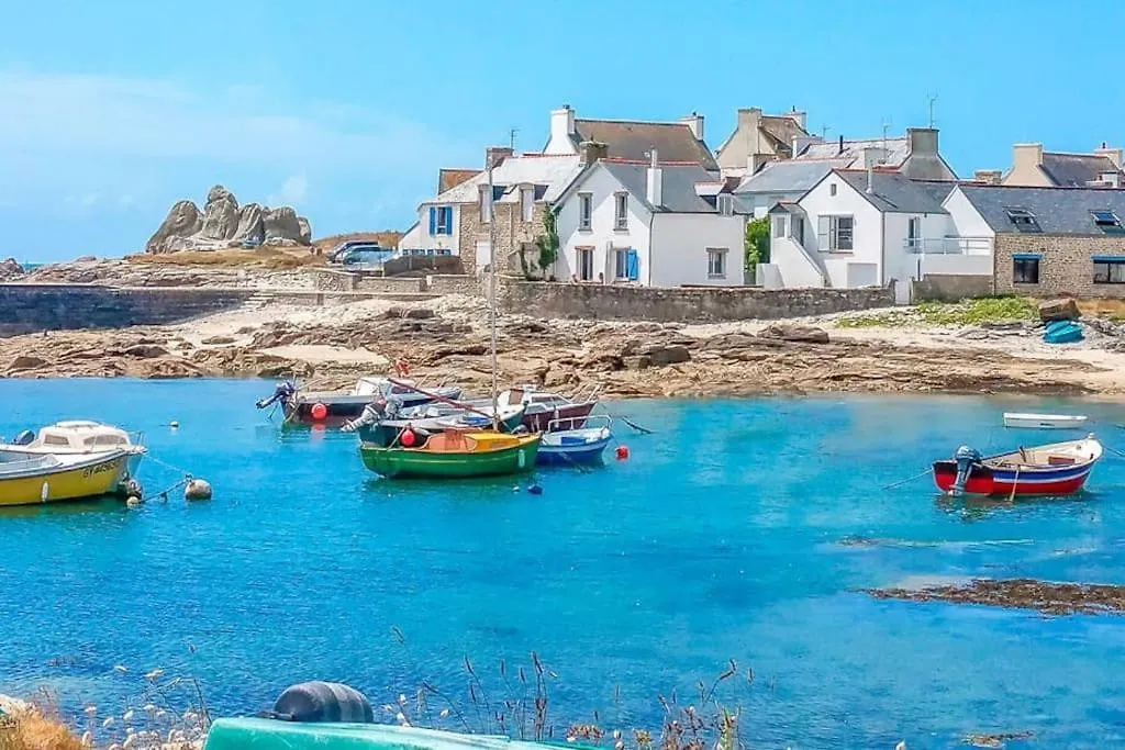 Petite Maison De Bord De Mer Plobannalec